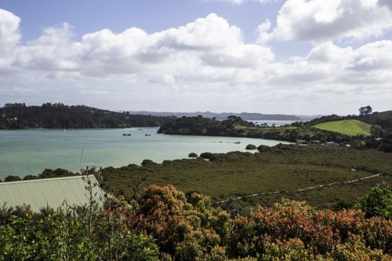 Photo of property in 9 Toi Track, Russell, 0272