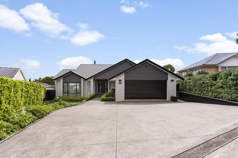 Photo of property in 29 Wiltshire Place, Somerville, Auckland, 2014