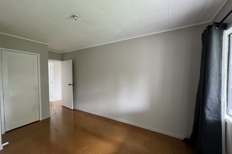 Photo of property in 147 Universal Drive, Henderson, Auckland, 0610