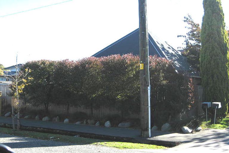 Photo of property in 1/25 Taylors Avenue, Bryndwr, Christchurch, 8052