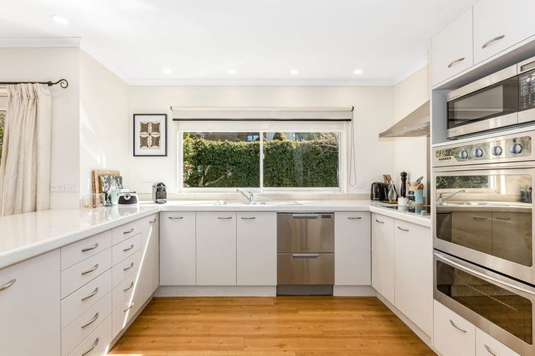 Photo of property in 4 Petrel Lane, Whitby, Porirua, 5024