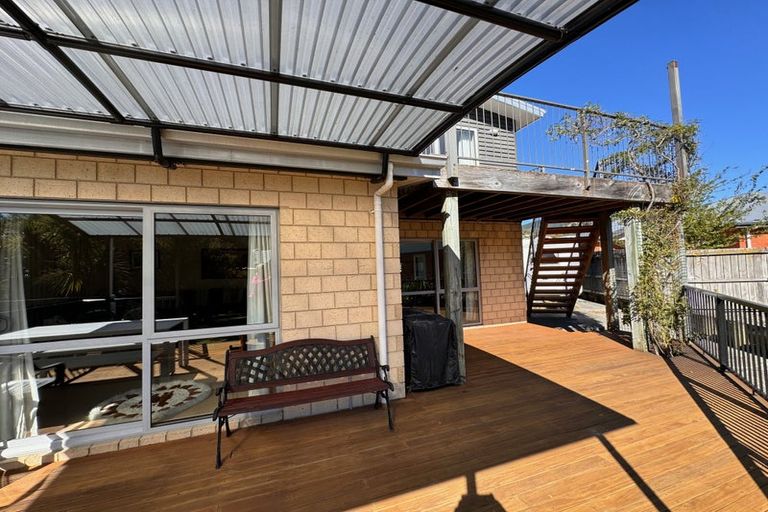 Photo of property in 255 Waikawa Road, Waikawa, Picton, 7220