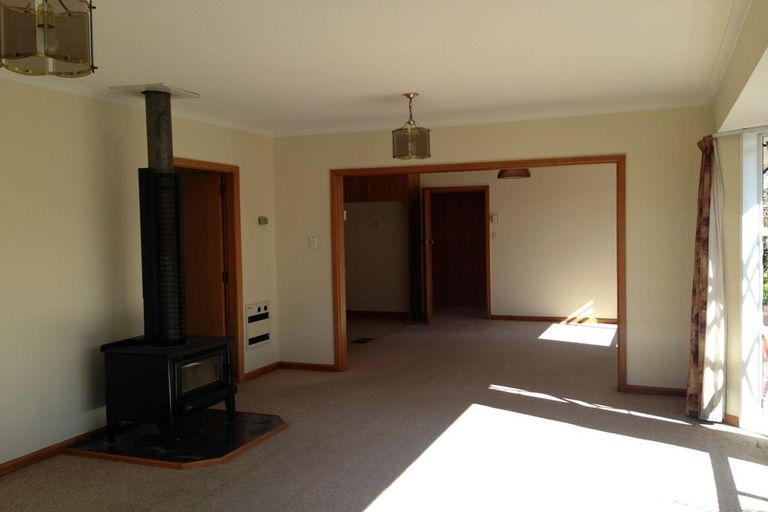 Photo of property in 12 Westmont Street, Ilam, Christchurch, 8041