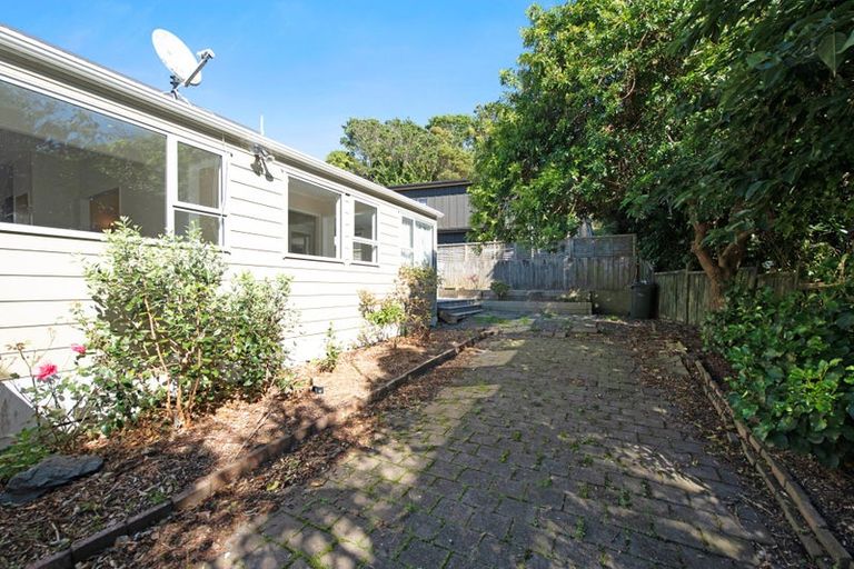 Photo of property in 12 Cambrian Street, Churton Park, Wellington, 6037