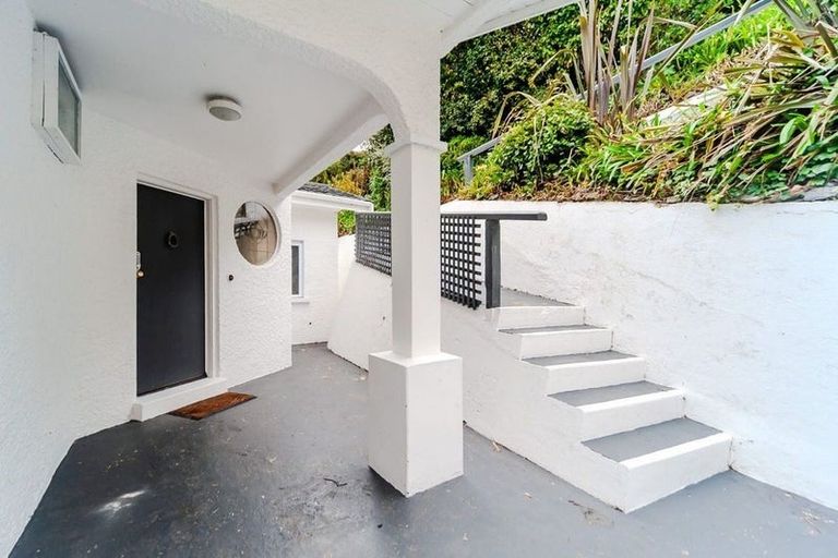 Photo of property in 241 The Terrace, Te Aro, Wellington, 6011