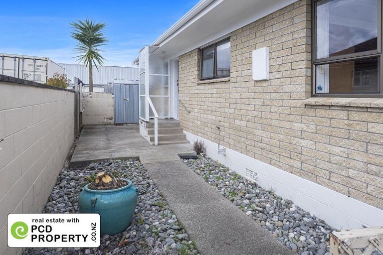 Photo of property in 27 Kamo Road, Regent, Whangarei, 0112