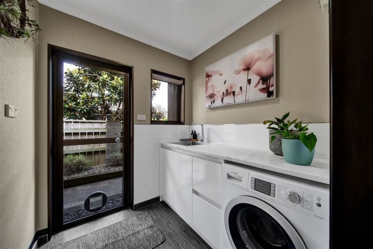 Photo of property in 24 Dillon Drive, Bell Block, New Plymouth, 4312