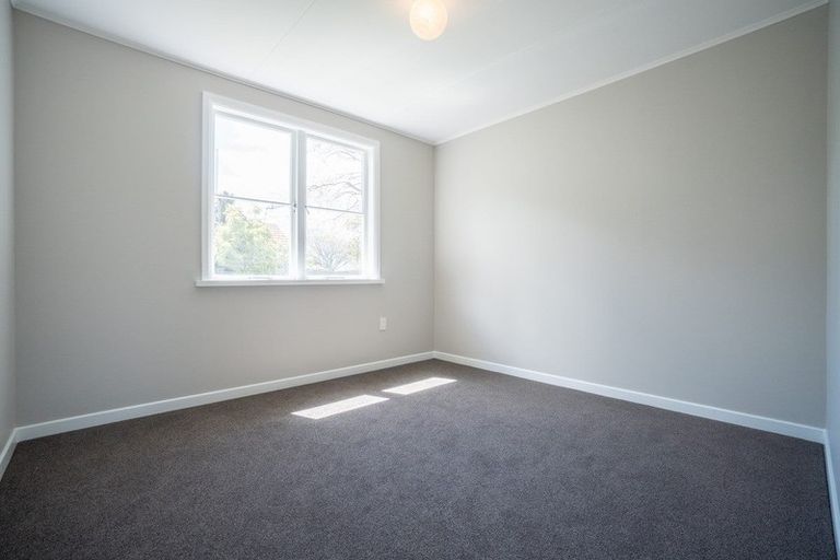 Photo of property in 655 Featherston Street, Roslyn, Palmerston North, 4414