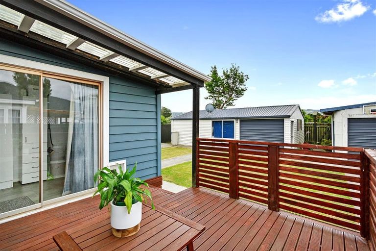 Photo of property in 19 Elizabeth Street, Moera, Lower Hutt, 5010