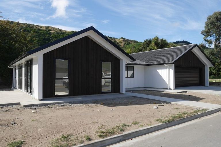 Photo of property in 13 Rongomau Lane, Raumati South, Paraparaumu, 5032