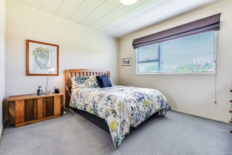 Photo of property in 1 Poaka Avenue, Dinsdale, Hamilton, 3204