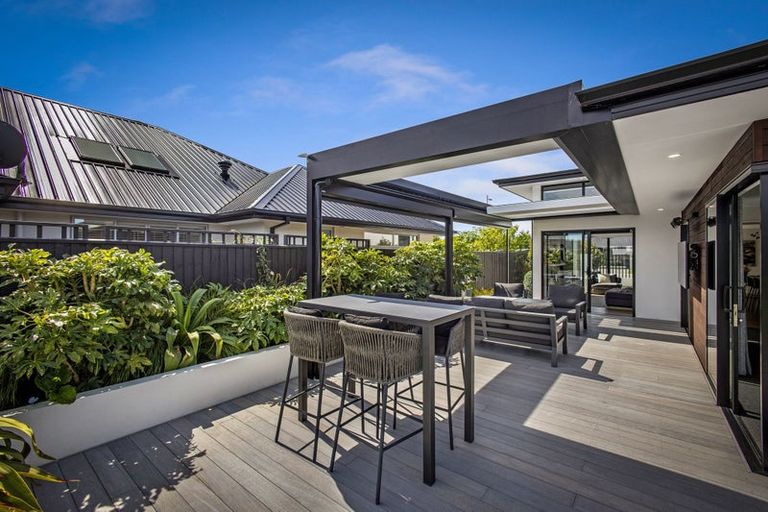 Photo of property in 16 Mersham Drive, Prebbleton, 7604