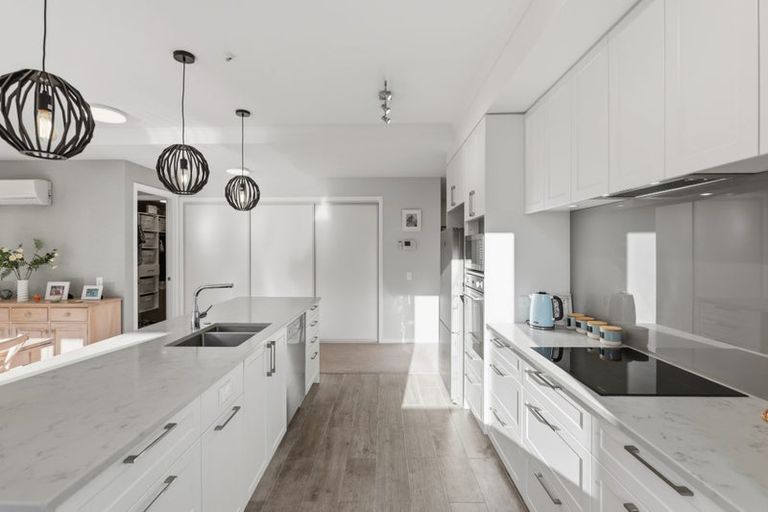 Photo of property in 122 Eaves Bush Parade, Orewa, 0931