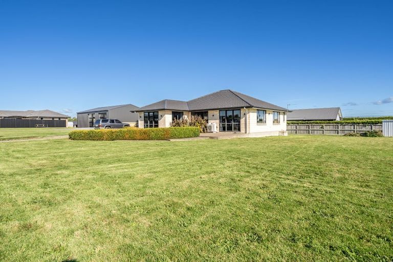 Photo of property in 28 Majestic Chance, Seaward Bush, Invercargill, 9812