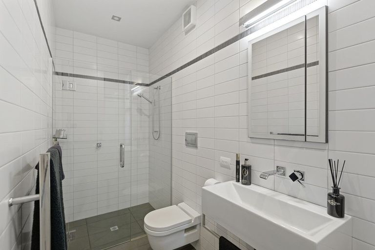 Photo of property in 57 Rossall Street, Merivale, Christchurch, 8014