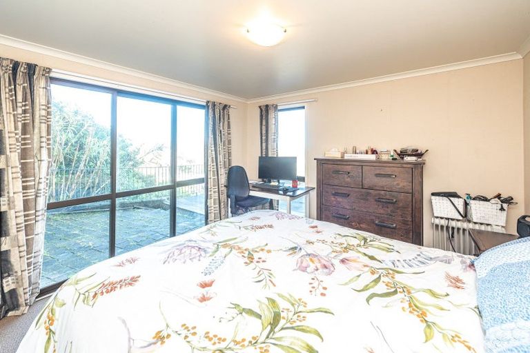 Photo of property in 83 Parkes Avenue, Saint Johns Hill, Whanganui, 4501