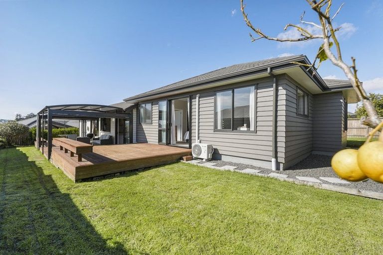 Photo of property in 2 Makaka Lane, Silverdale, 0932