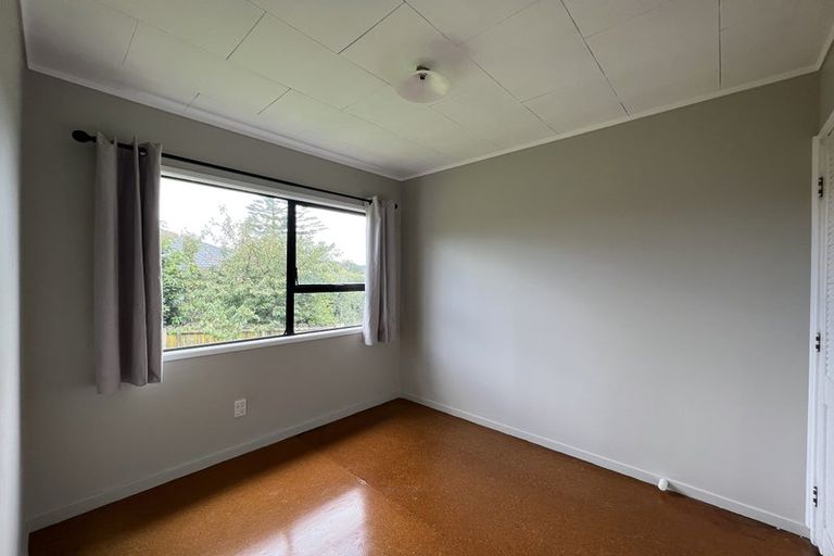 Photo of property in 147 Universal Drive, Henderson, Auckland, 0610