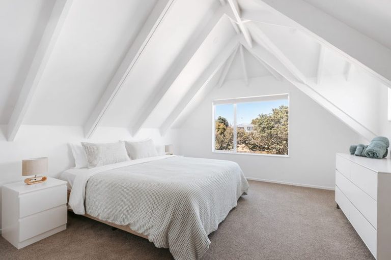 Photo of property in 906 Papamoa Beach Road, Papamoa Beach, Papamoa, 3118