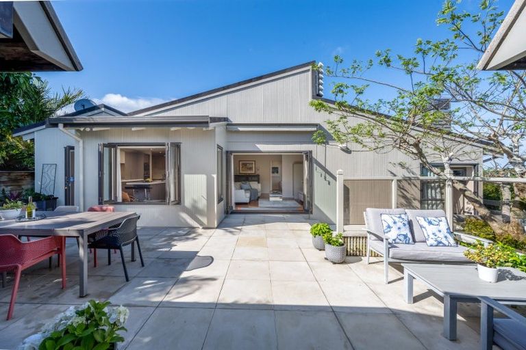 Photo of property in 24 Clovelly Road, Bucklands Beach, Auckland, 2012