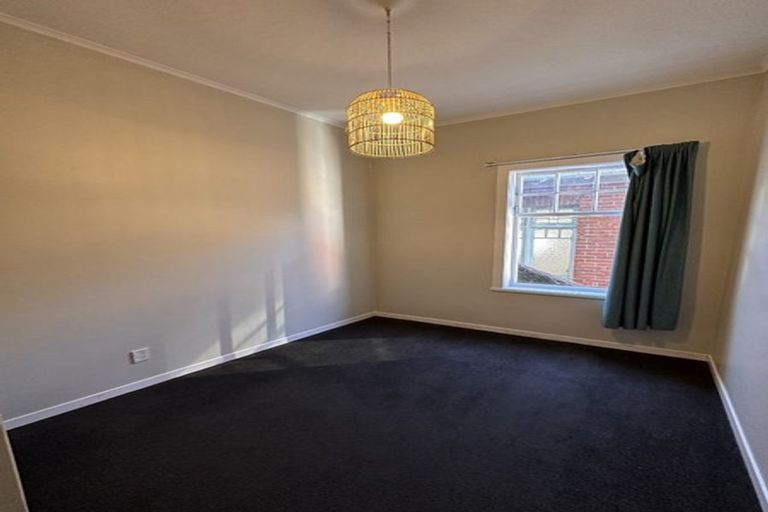 Photo of property in 66 Hawker Street, Mount Victoria, Wellington, 6011