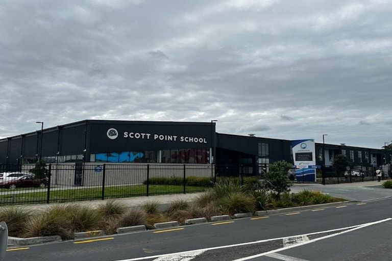 Photo of property in 4 Huljich Way, Hobsonville, Auckland, 0616