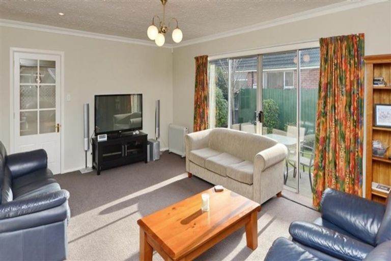 Photo of property in 14 Sevenoaks Drive, Bryndwr, Christchurch, 8053