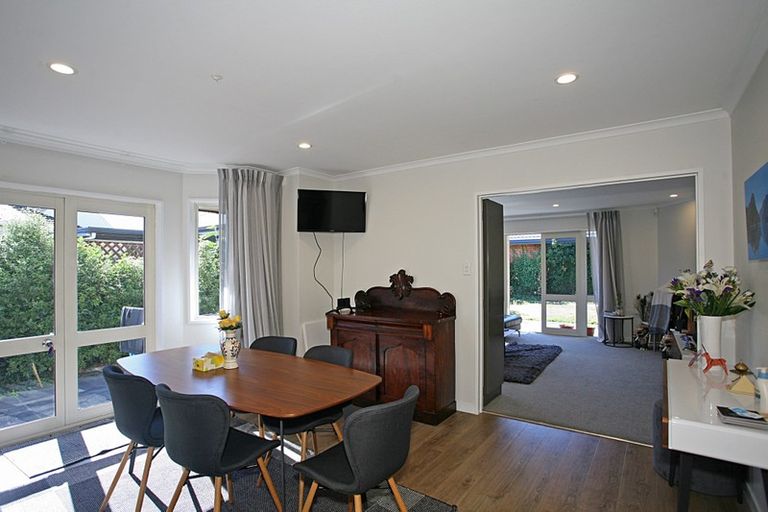 Photo of property in 408a Memorial Avenue, Burnside, Christchurch, 8053