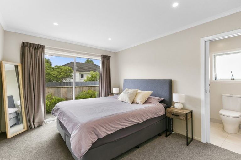 Photo of property in 15 Henrietta Maxwell Grove, Wainuiomata, Lower Hutt, 5014