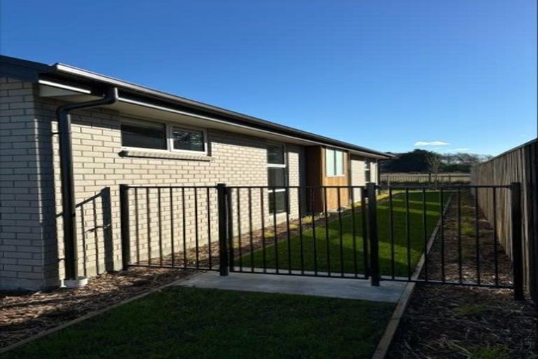 Photo of property in 55 Mehrtens Crescent, Woodend, 7691