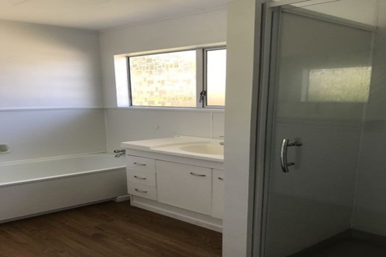 Photo of property in 3 Romesdale Road, Papakowhai, Porirua, 5024