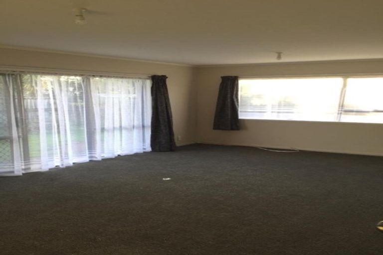 Photo of property in 14b Glengowan Place, Conifer Grove, Takanini, 2112