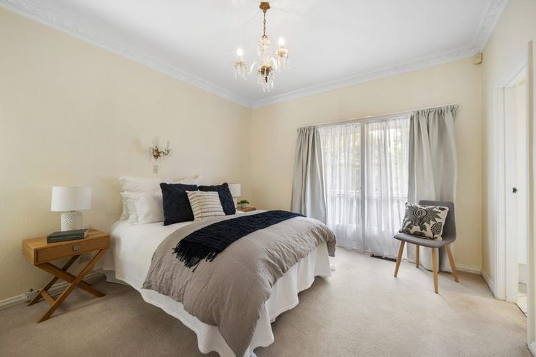 Photo of property in 1a Seatoun Heights Road, Miramar, Wellington, 6022