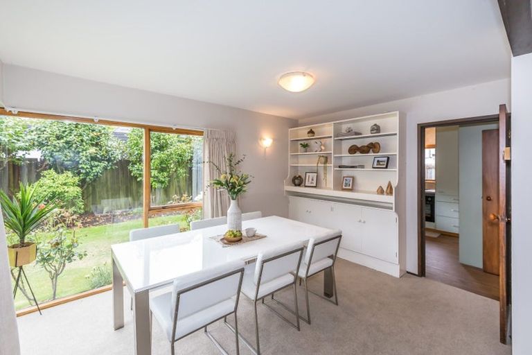 Photo of property in 76b Memorial Avenue, Ilam, Christchurch, 8053
