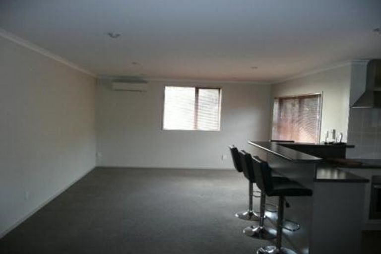 Photo of property in 181 Keri Vista Rise, Papakura, 2110
