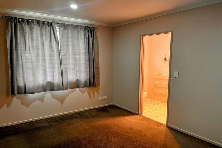 Photo of property in 23 Raphoe Road, Flat Bush, Auckland, 2019