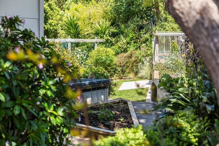 Photo of property in 1/71 Larsen Crescent, Tawa, Wellington, 5028