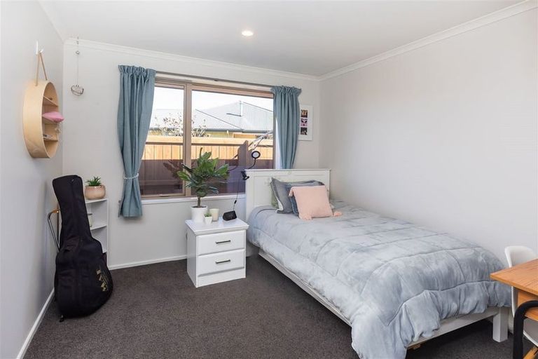 Photo of property in 16 Teagarden Close, Mairehau, Christchurch, 8052