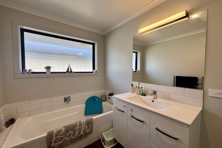Photo of property in 9 Korimako Place, Coastlands, Whakatane, 3120