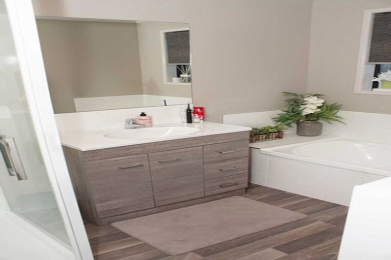 Photo of property in 10 Omega Place, Coastlands, Whakatane, 3120