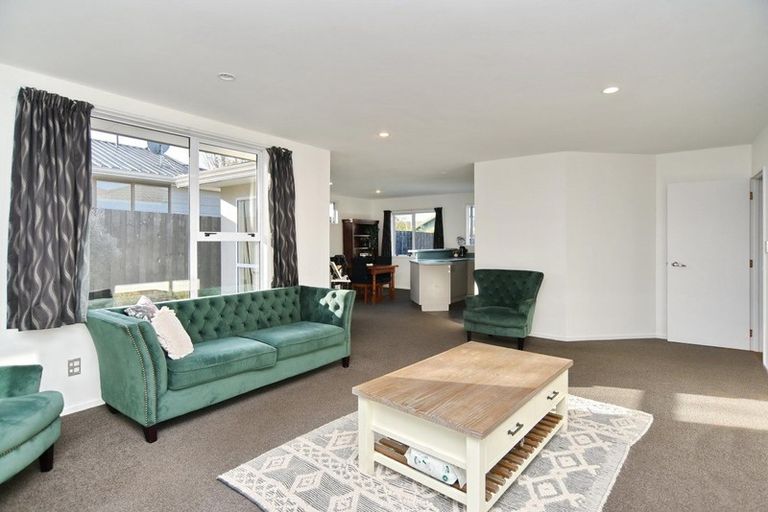 Photo of property in 24 Strachan Place, Rangiora, 7400