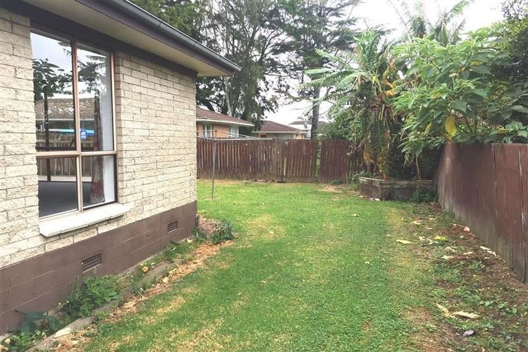 Photo of property in 1/27a Vine Street, Mangere East, Auckland, 2024