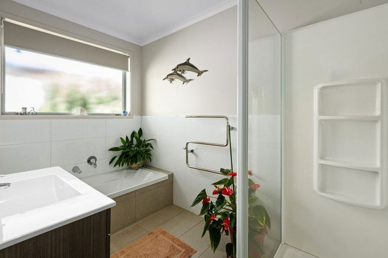 Photo of property in 9 Maniaroa Drive, Katikati, 3129