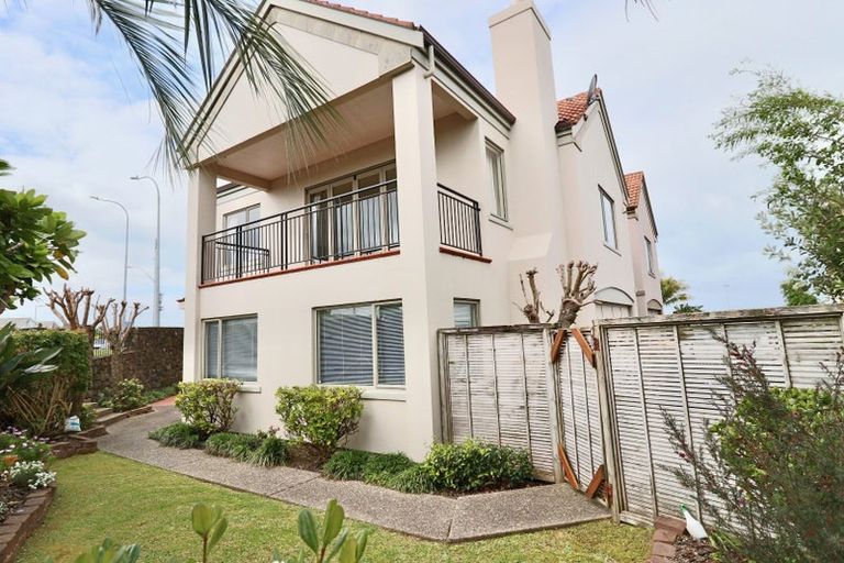 Photo of property in 1c Macleans Road, Bucklands Beach, Auckland, 2014