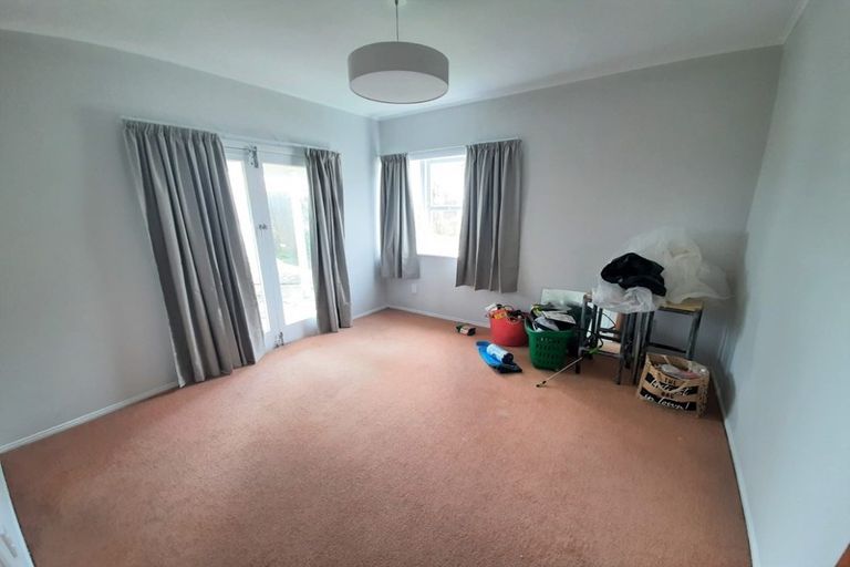 Photo of property in 232 Hillsborough Road, Hillsborough, Auckland, 1042