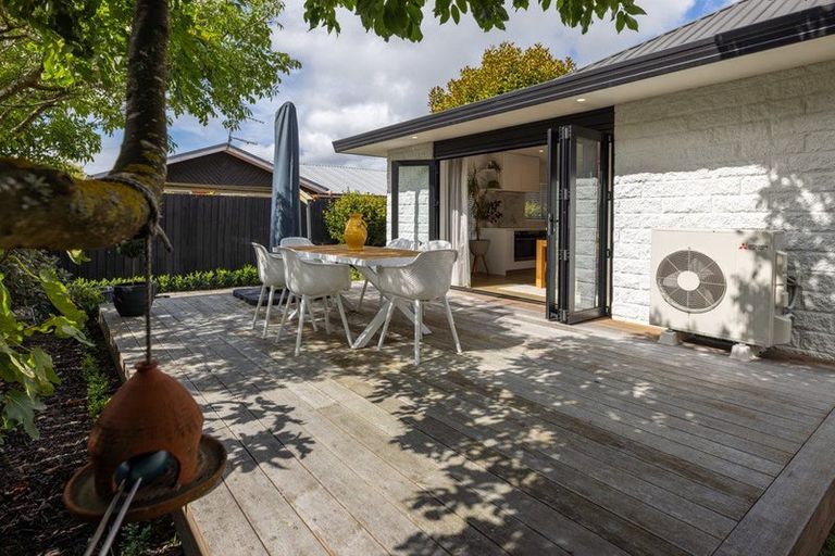 Photo of property in 69 Regency Crescent, Redwood, Christchurch, 8051