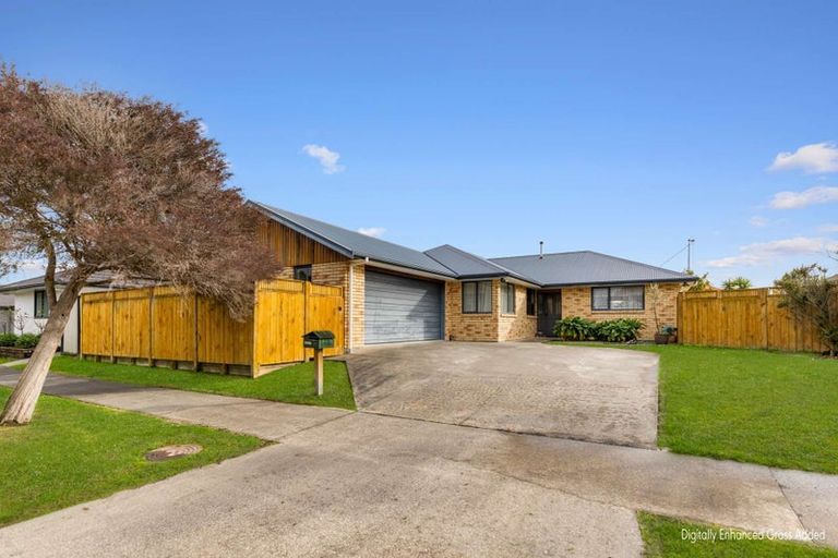Photo of property in 21 Boston Parade, Kelvin Grove, Palmerston North, 4414