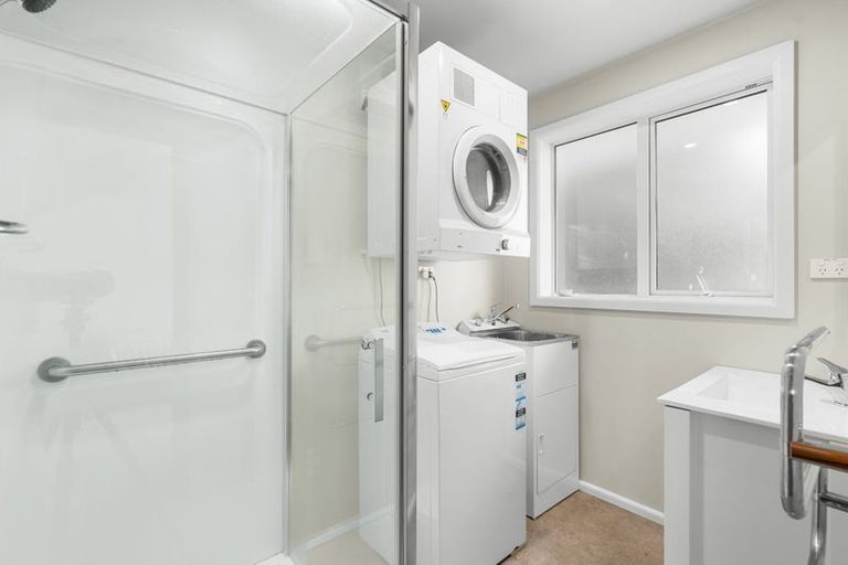 Photo of property in 2/22 Burdale Street, Riccarton, Christchurch, 8011