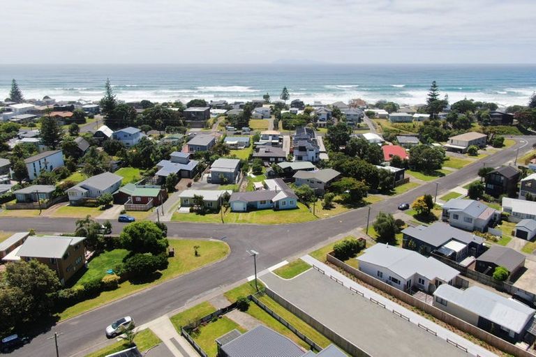 Photo of property in 53a Hillview Road, Waihi Beach, 3611