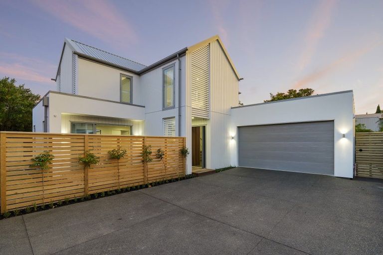 Photo of property in 96a Saint James Avenue, Papanui, Christchurch, 8053